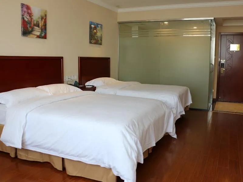Greentree Inn Guangdong Shenzhen Baoan Airport New Terminal Express Hotel