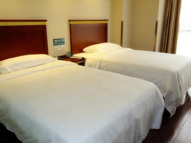 Greentree Inn Guangdong Shenzhen Baoan Airport New Terminal Express Hotel