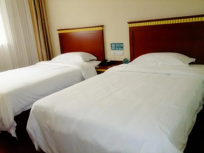 Greentree Inn Guangdong Shenzhen Baoan Airport New Terminal Express Hotel