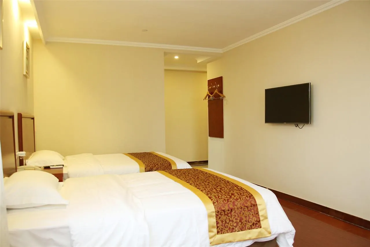 Greentree Inn Guangdong Shenzhen Baoan Airport New Terminal Express Hotel