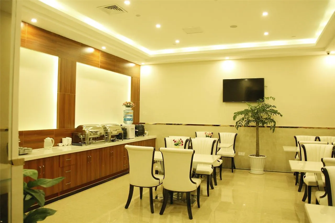 ***  Greentree Inn Guangdong Shenzhen Baoan Airport New Terminal Express Hotel China
