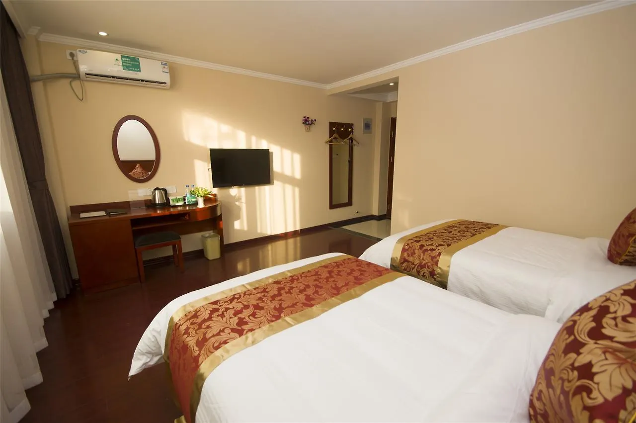 Greentree Inn Guangdong Shenzhen Baoan Airport New Terminal Express Hotel