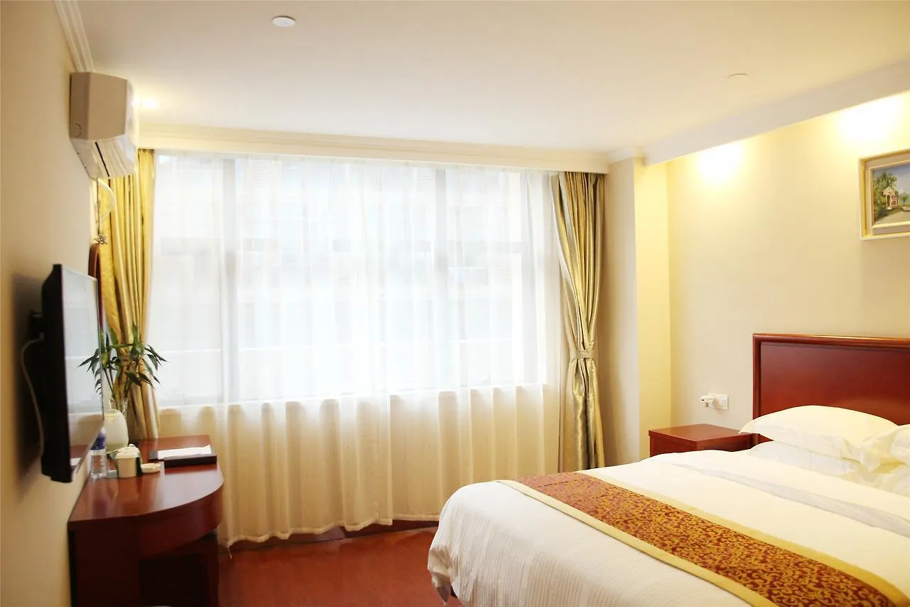 ***  Greentree Inn Guangdong Shenzhen Baoan Airport New Terminal Express Hotel China