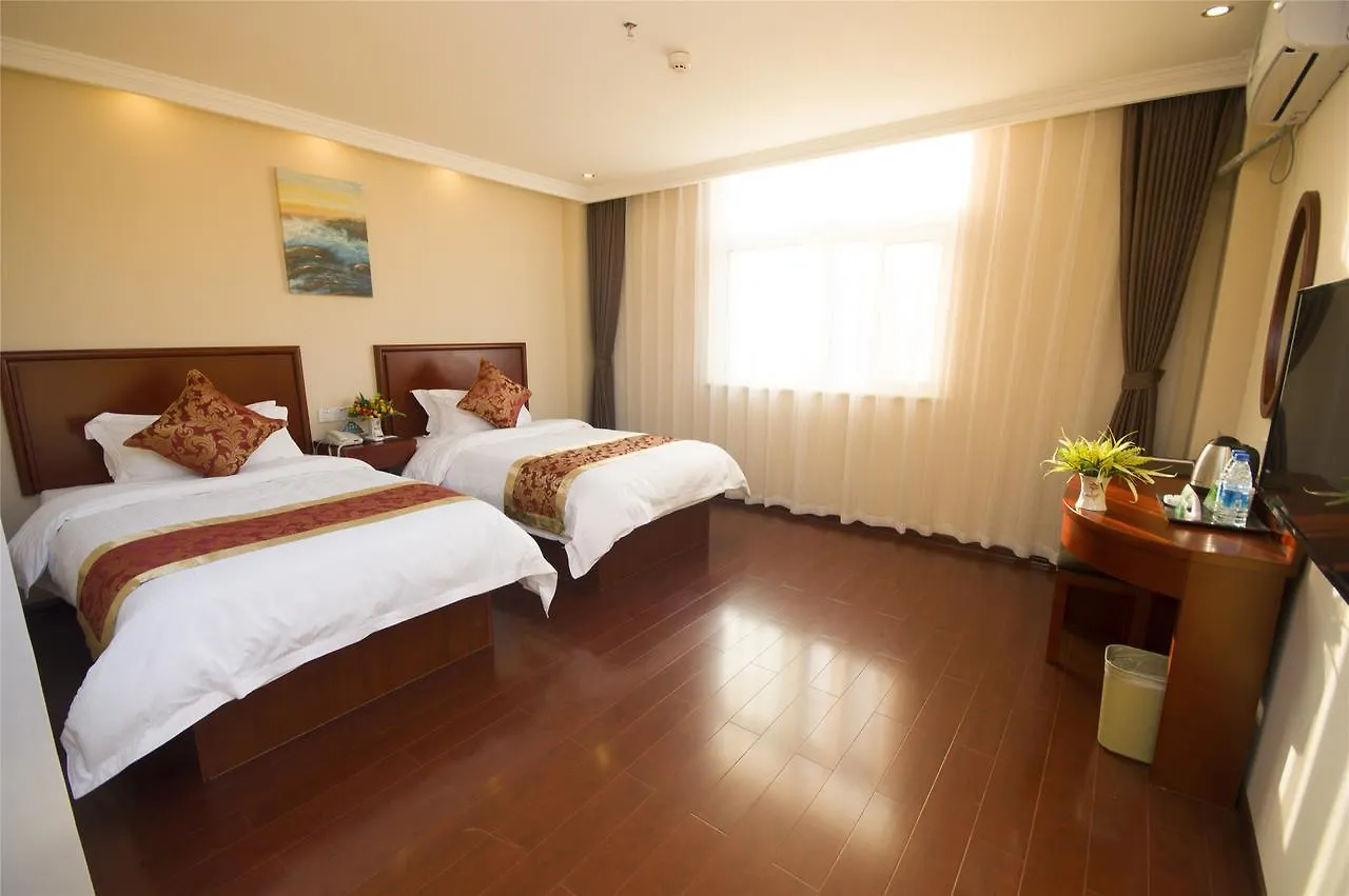 Greentree Inn Guangdong Shenzhen Baoan Airport New Terminal Express Hotel